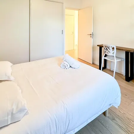 Luxueux T4 Vue Avec Jardin Prive *